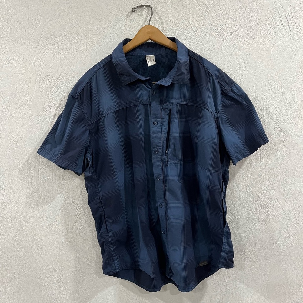 Men’s xl Decathlon, Quechua short sleeve shirt